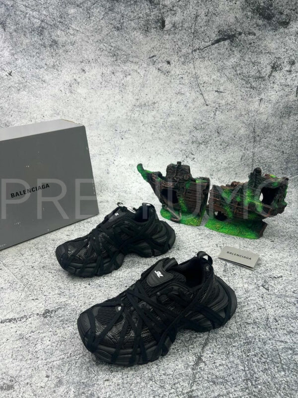 Balenciaga кроссовки PR851940