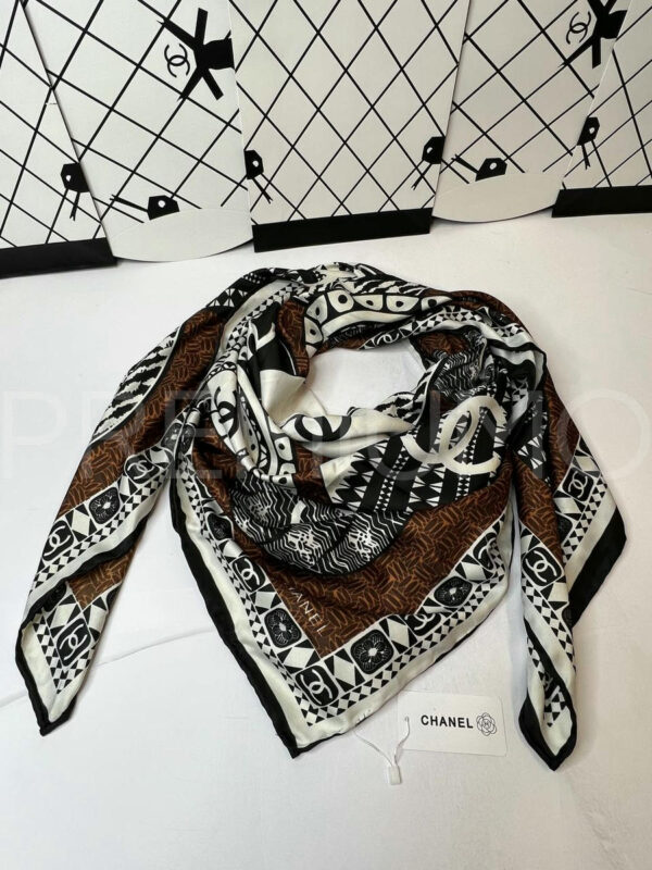 Chanel платок PR841158