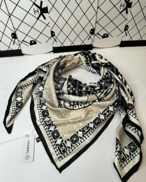 Chanel платок PR236452