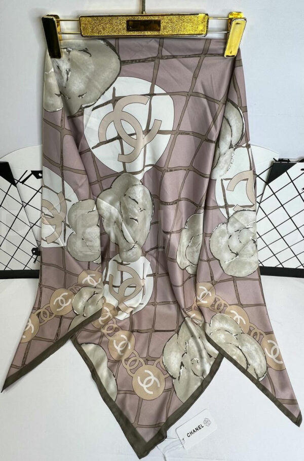 Chanel платок PR613388 3