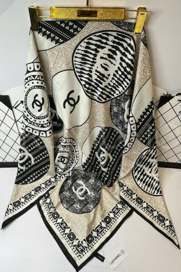 Chanel платок PR236452 3