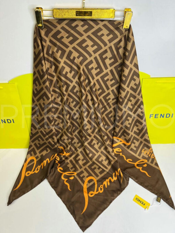 Fendi платок PR278089 3