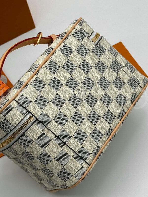 Louis Vuitton косметичка PR989401 8
