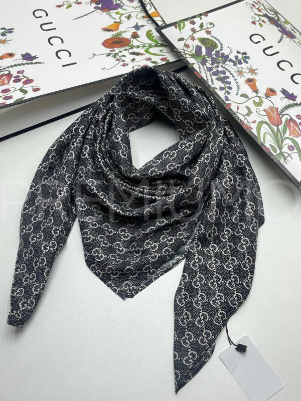 Gucci платок PR908757