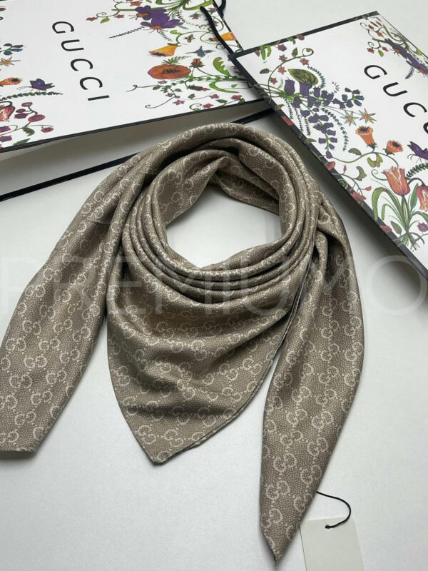 Gucci платок PR764779