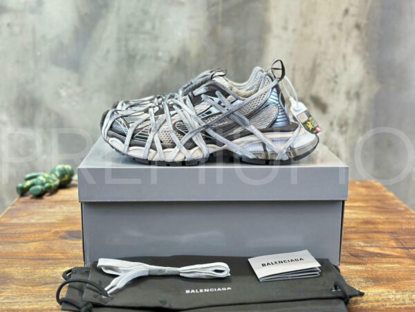 Balenciaga кроссовки PR718403 2