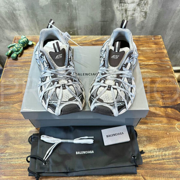 Balenciaga кроссовки PR718403