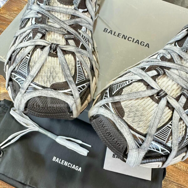 Balenciaga кроссовки PR718403 8
