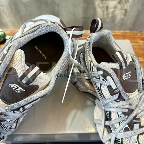 Balenciaga кроссовки PR718403 5