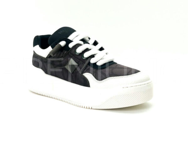 Valentino Garavani ONE STUD XL кроссовки PR898203