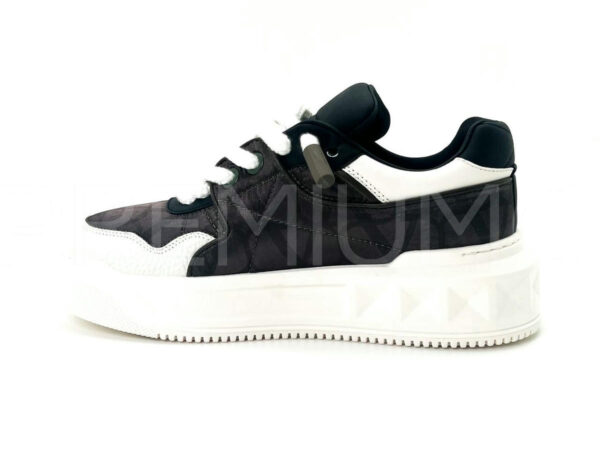 Valentino Garavani ONE STUD XL кроссовки PR898203 3