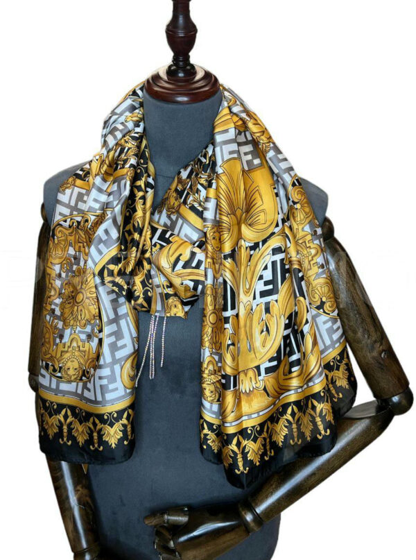 Fendi палантин PR206936 4
