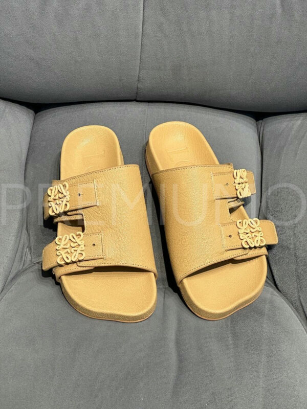 Loewe шлепанцы PR585443
