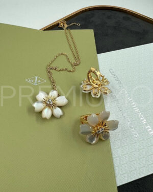 Van Cleef & Arpels кулон PR767859