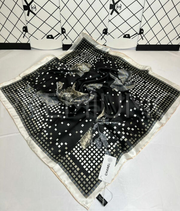 Chanel платок PR298631