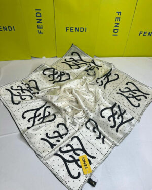Fendi платок PR845729