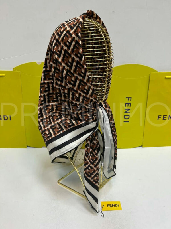 Fendi платок PR798781 2