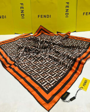 Fendi платок PR361566