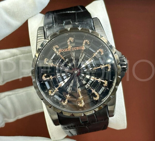Roger Dubuis часы PR364860