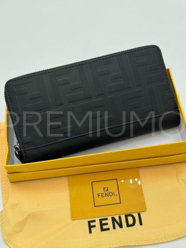 Fendi кошелек PR681484 2