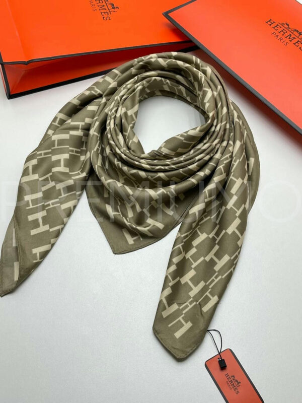 Hermes платок PR717246