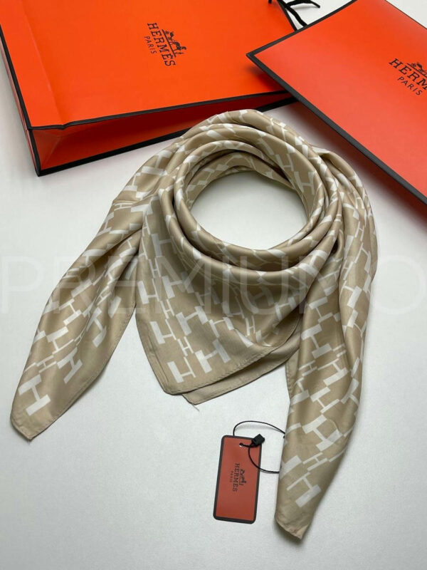 Hermes платок PR515962