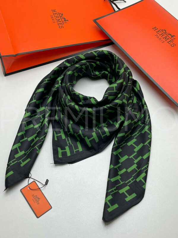 Hermes платок PR809489