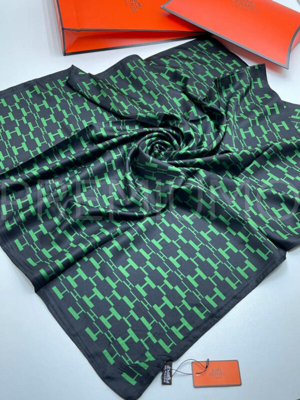 Hermes платок PR809489 2