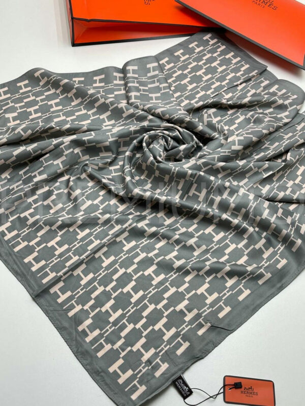 Hermes платок PR711824 2