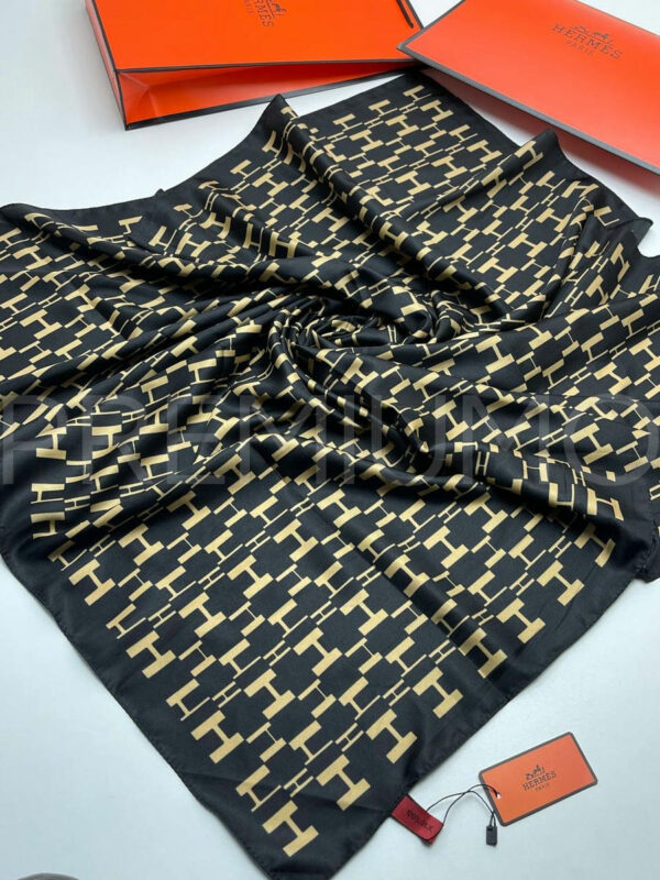 Hermes платок PR657155 2