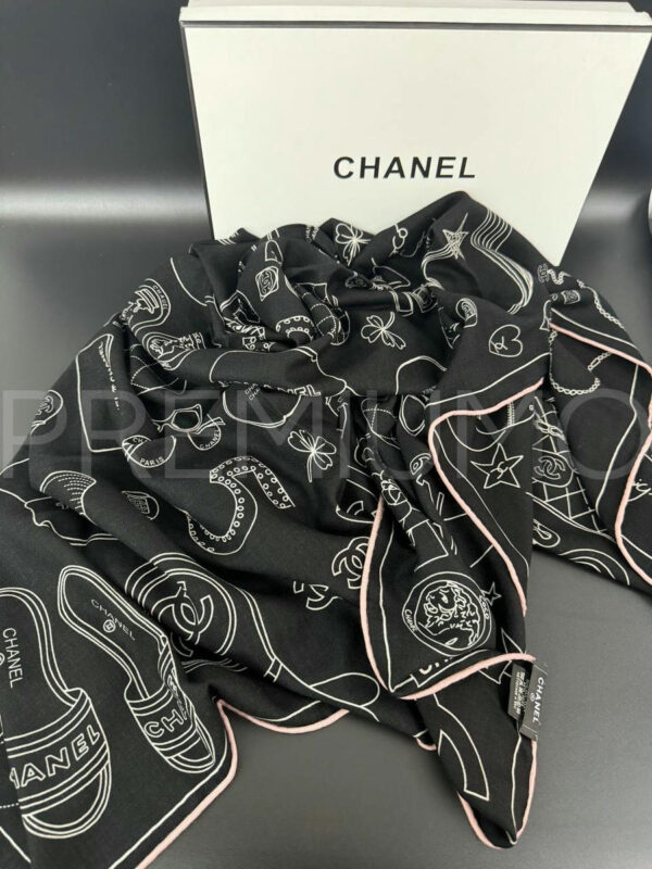 Chanel платок PR542839