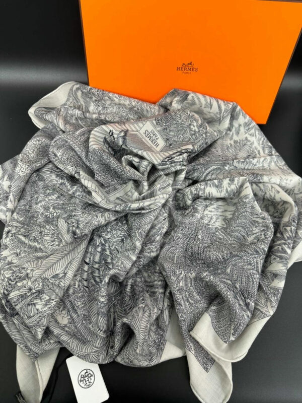 Hermes платок PR920340