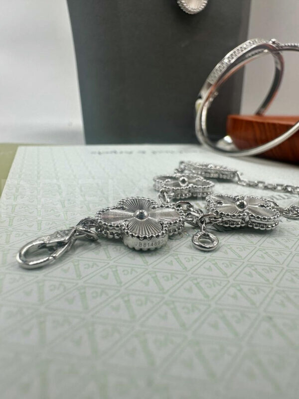 Van Cleef & Arpels браслет PR752779 2