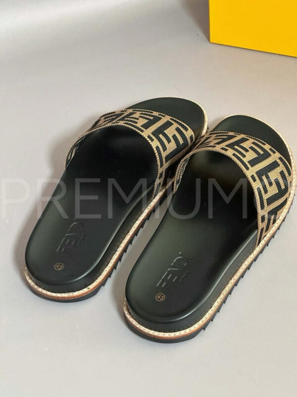Fendi шлепанцы PR818864 2
