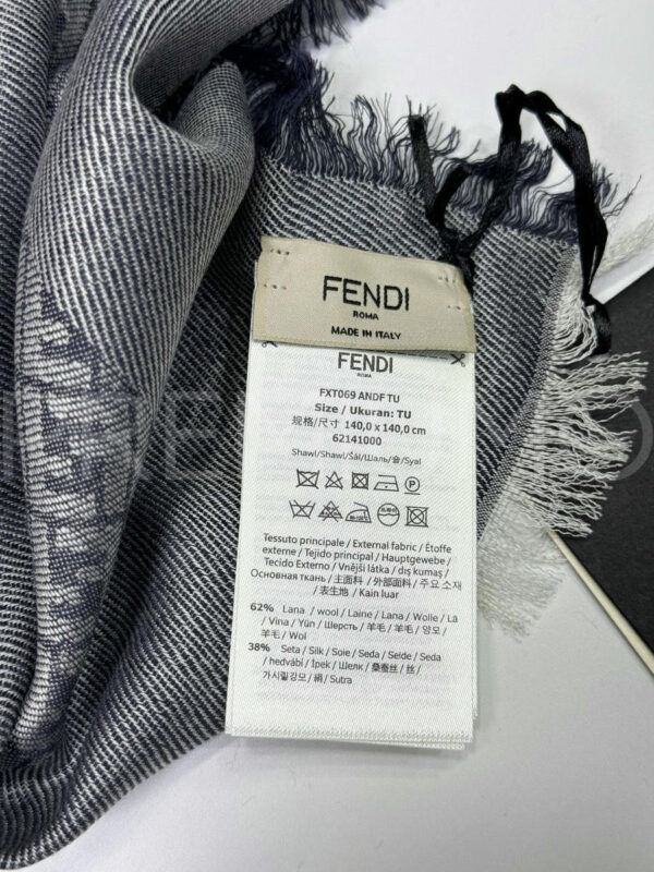 Fendi платок PR937601 4