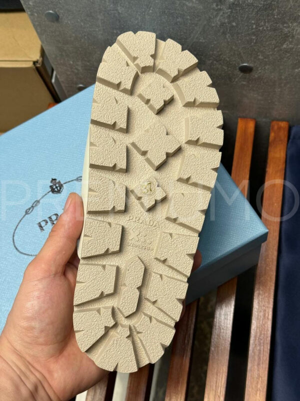 Prada шлепанцы PR373849 7