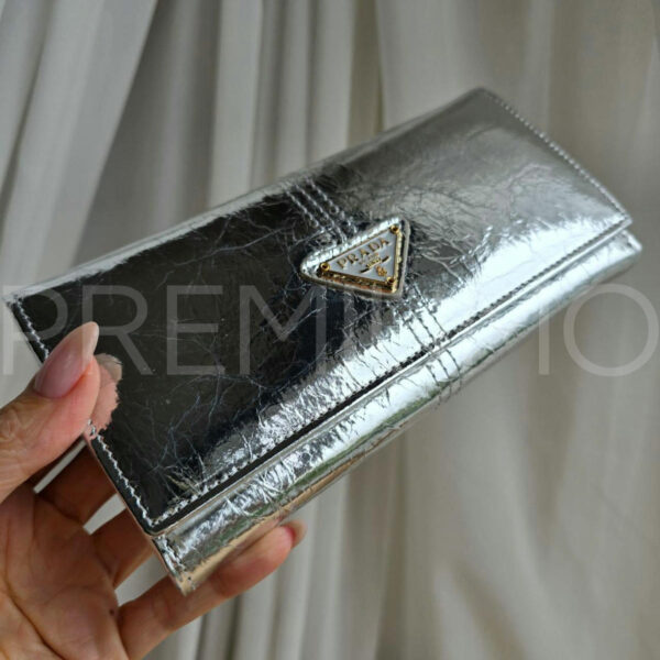 Prada кошелек PR954702 2