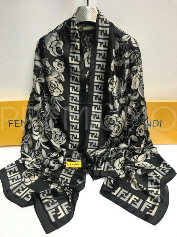 Fendi палантин PR664548