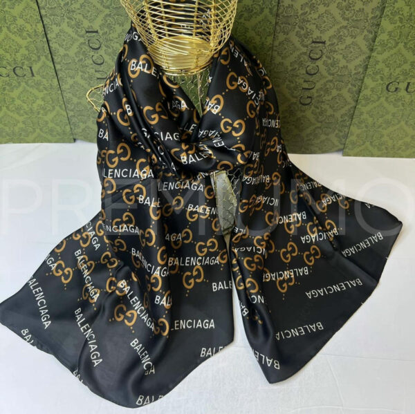 Gucci палантин PR704770 3