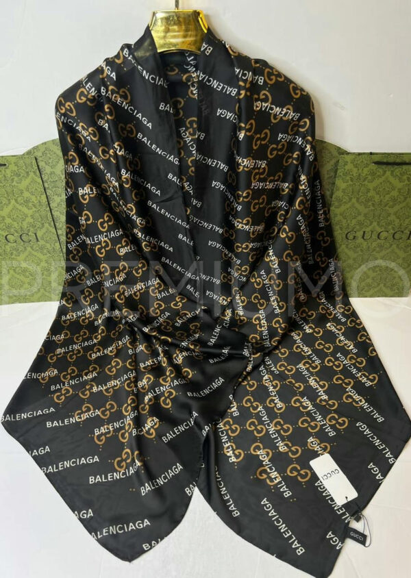 Gucci палантин PR704770