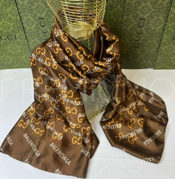 Gucci палантин PR732936 3