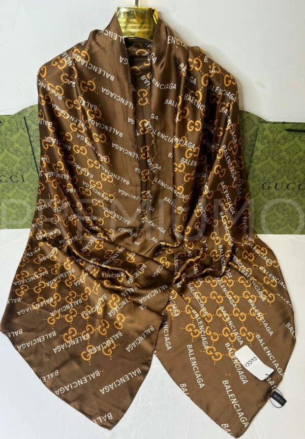 Gucci палантин PR732936