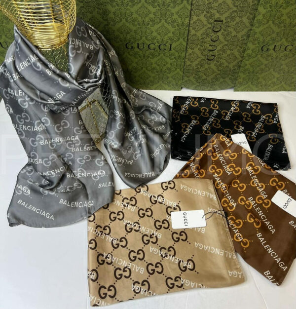 Gucci палантин PR704770 5