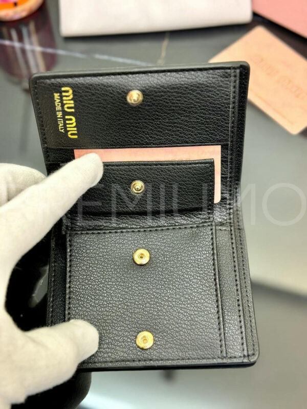 Miu Miu кошелек PR172562 5