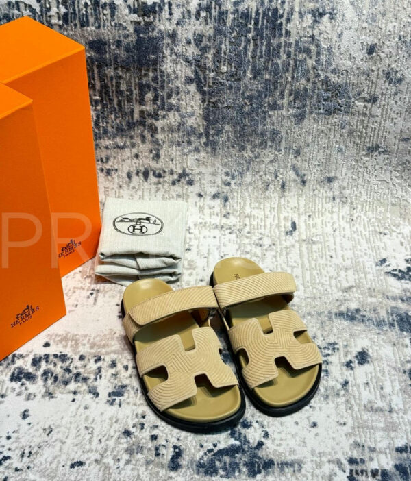 Hermes шлепанцы PR895746