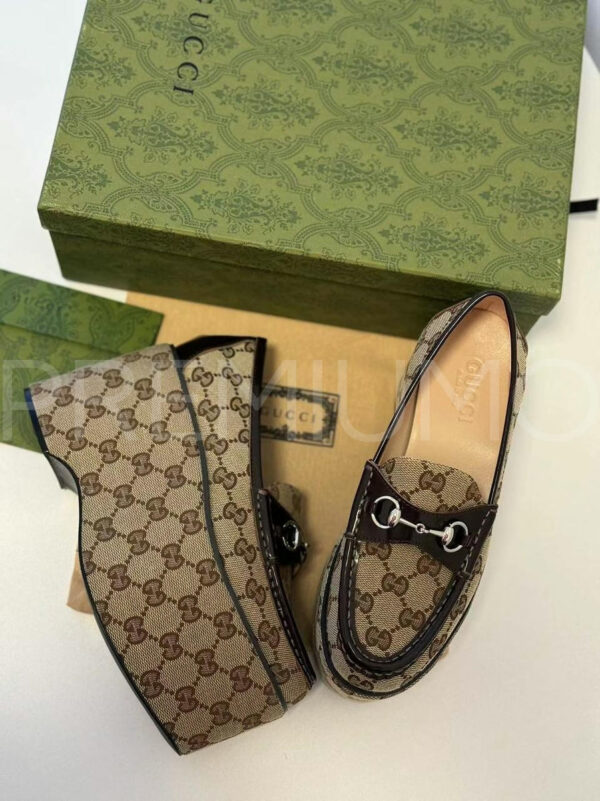 Gucci лоферы PR253493 3