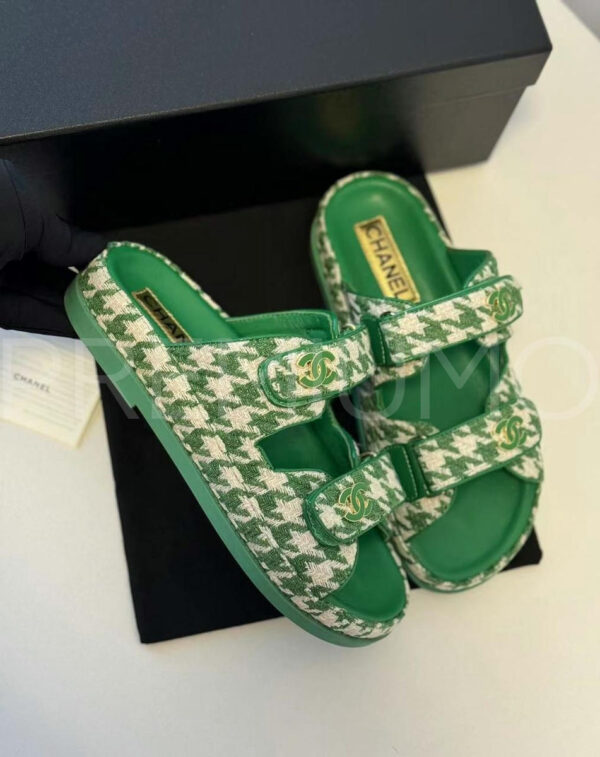 Chanel шлепанцы PR208930 3