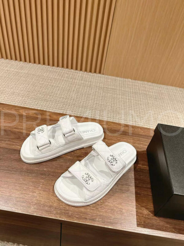 Chanel шлепанцы PR281598 3