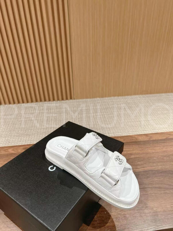 Chanel шлепанцы PR281598 2
