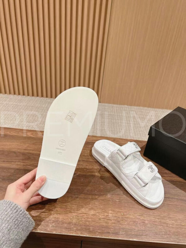 Chanel шлепанцы PR281598 9